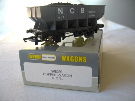 Wrenn W5035 "NCB" Hopper Wagon - Grey - P4 Issue
