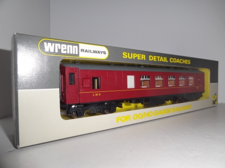 W6009 Pullman Brake 2nd Class Coach - LMS Red 