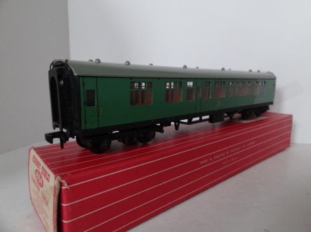 Hornby Dublo 4054  SR 1st/2nd Class Corridor Coach - 2/3 Rail - Rare  