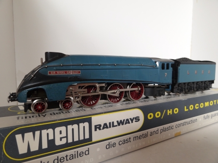 Wrenn W2212 "Sir Nigel Gresley" A4 Class - LNER /Garter Blue - Mid P3 Issue