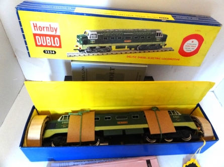 Hornby Dublo 3234 "ST PADDY" Deltic Diesel - D9001 - 3 Rail - Rare