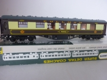 Wrenn W6002/V Vera  1st Class Pullman Coach - Brown/Cream - WT