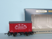 NEW WRENN W7002A "Albion" Vent Van - Red - Limited Edition