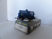 Wrenn W5039 "Esso" Petrol Wagon - Blue - FULL Yellow Star - P4 
